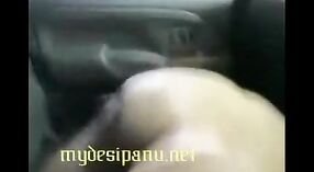 देसी गर्ल्स शाली आणि तिची स्वतःची जिजू हौशी व्हिडिओमध्ये गोंधळात पडली 2 मिन 10 सेकंद