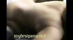 देसी गर्ल्स शाली आणि तिची स्वतःची जिजू हौशी व्हिडिओमध्ये गोंधळात पडली 3 मिन 10 सेकंद