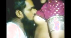 فيديو جنسي هندي يعرض ظبي من الصاري في القرية 0 دقيقة 30 ثانية