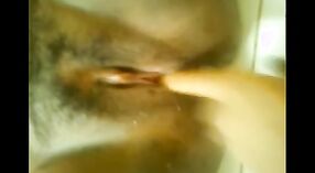 దేశీ హాట్ గర్ల్ నమ్రాటా తన కజిన్ యొక్క MMS చేత ఇబ్బంది పడుతుంది 1 మిన్ 20 సెకను