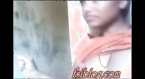 Video de sexo indio con chicas gimiendo y el amigo de su hermano 1 mín. 30 sec