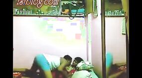 Vidéo de sexe indien amateur mettant en vedette la femme de chambre qui se fait baiser par son propriétaire 1 minute 30 sec