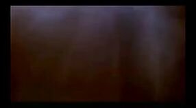 デジガールはインドのセックスビデオで若いデバルに犯されます 3 分 40 秒
