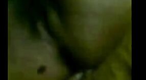 भारतीय सेक्स वीडियो की विशेषता एक देसी लड़की है जो प्यार करता है देने के लिए उसके साथी मौखिक खुशी 4 मिन 50 एसईसी