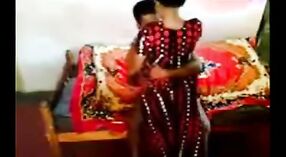 Vidéo de scandale sexuel indien mettant en vedette un voisin jeune et excité 0 minute 30 sec