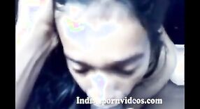 Desi Cousin Leaked MMSビデオが犯された若い女の子のビデオ 1 分 00 秒
