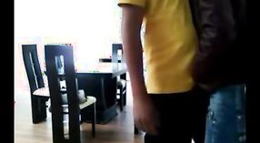 منتديات فتاة من غوا يعطي اللسان إلى الحبيب في هواة الفيديو الاباحية 1 دقيقة 40 ثانية