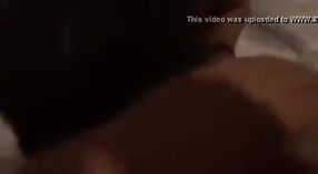 Vidéos de sexe indien mettant en vedette une petite fille à la peau brune 1 minute 40 sec