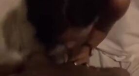 Vidéos de sexe indien mettant en vedette une petite fille à la peau brune 1 minute 00 sec