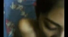 Pacar Desi Amatir Memberikan blowjob POV dalam Video porno 8 min 40 sec