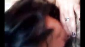 الهندي الجنس وأشرطة الفيديو: المراهقون المحلل يعطي رئيسها قذرة اللسان 1 دقيقة 10 ثانية