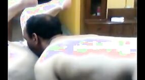 भारतीय सेक्स मूव्हीमध्ये हौशी पत्नी: तिला तिच्या पतीकडून तोंडी पहा 3 मिन 20 सेकंद