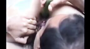 Amador Desi menina dá um quente POV boquete neste vídeo pornô 8 minuto 20 SEC
