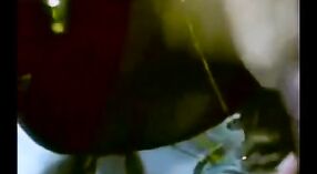 தேசி காதலியின் பெரிய மார்பகங்கள் பிடித்து ஒரு சேறும் சகதியுமான தனியா கொடுக்கும் 0 நிமிடம் 0 நொடி