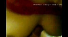 Дези-девушки из Дакки ублажают член своего парня в любительском порно видео 1 минута 40 сек