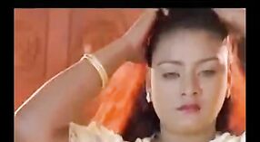 インドのセックスビデオ：Mallu Romanceは荒くて難しくなります 1 分 40 秒