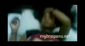 فيديو جنسي هندي هاوي يعرض (باييل) ، طالب جامعي مثير من دلهي 1 دقيقة 30 ثانية