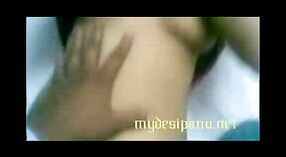Amateur Indian sex video featuring Payel, a sexy college student from Delhi 2 min 30 sec