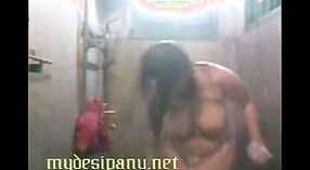 Vidéo amateur des fuites de bain de Jojo Banerjee avec mms 2 minute 20 sec