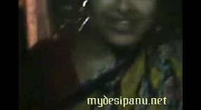 रानूची पत्नी आणि तिचा मित्र एमएमएस असलेले भारतीय सेक्स व्हिडिओ 5 मिन 00 सेकंद