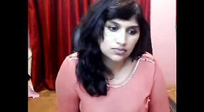 Gadis Desi dalam HD: Video Seks India Terpanas 0 min 0 sec