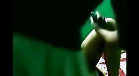 Te త్సాహిక దేశీ అమ్మాయిలు హాట్ ఫక్ సెషన్‌లో కొంటెను పొందుతారు 7 మిన్ 00 సెకను