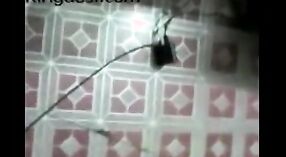 देसी पत्नी स्ट्रिप्स नीचे पाने के लिए शरारती में इस शौकिया अश्लील वीडियो 0 मिन 30 एसईसी