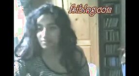 Indian sex video featuring Punam, a busty Desi girl in mumbai 3 min 20 sec