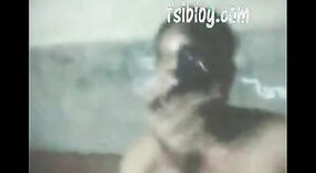 Vidéo de sexe indien mettant en vedette le groupe d'une fille desi dans un scandale divulgué 1 minute 40 sec