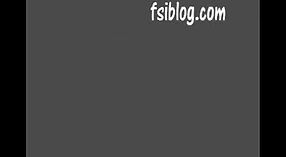 கசிந்த ஊழலில் தேசி பெண்ணின் குழு பேங் இடம்பெறும் இந்திய செக்ஸ் வீடியோ 3 நிமிடம் 40 நொடி
