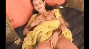 Desi milf flaunts her big boobs in amateur porn video 7 min 20 sec
