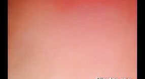 ಹವ್ಯಾಸಿ ವಿಡಿಯೋ ಒಂದು ದೇಸಿ ವೇಶ್ಯೆ ತೊಡಗಿರುವ ಲೈಂಗಿಕ ಚಟುವಟಿಕೆ ತನ್ನ ಸಾಮಾನ್ಯ ಕ್ಲೈಂಟ್ 1 ನಿಮಿಷ 50 ಸೆಕೆಂಡು