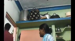 एमेच्योर देसी नौकरानी से पता चलता है बंद उसके स्तन में एक गर्म एमएमएस वीडियो 0 मिन 40 एसईसी
