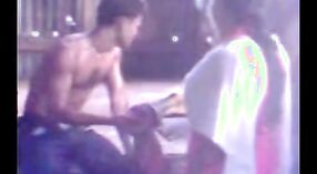 ભારતીય પોર્ન વિડિઓ બાંગ્લાદેશી છોકરી અને તેના પાડોશીના વ્યક્તિને દર્શાવતા 7 મીન 40 સેકન્ડ