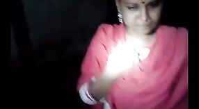 Indiase seks video featuring een hired meisje van de Zuid-Indiase dorp 0 min 40 sec