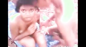 Hint seks videolar featuring iki çocuklar ve bir desi genç içinde the forest 4 dakika 00 saniyelik