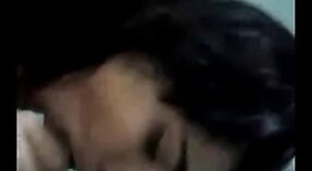 Indiano sesso film clip di sexy figura ragazza prende scopata da lei amante 2 min 50 sec