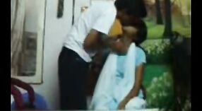નિઃશુલ્ક પોર્ન કૌભાંડમાં એક યુવાન છોકરી અને તેના પ્રેમી દર્શાવતા ભારતીય સેક્સ વિડિઓઝ 7 મીન 00 સેકન્ડ