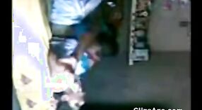 Bhabhi indien de Kanpur Se fait baiser par Devar sur une Caméra cachée 2 minute 40 sec