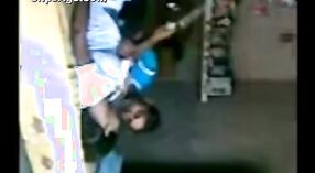 કાનપુરથી ભારતીય ભાભી છુપાયેલા કૅમ પર દેવર દ્વારા નાખવામાં આવે છે 1 મીન 00 સેકન્ડ