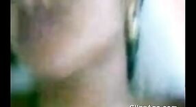 सींग का बना हुआ बांग्लादेशी लड़की हो जाता है और गड़बड़ में अश्लील वीडियो 6 मिन 20 एसईसी