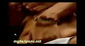 印度的性爱视频，由孟买的酒店接待员播放 0 敏 0 sec