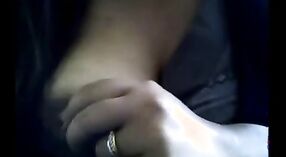 Indische Tante Große Brüste und Nackte Schönheit vor der Webcam 1 min 50 s