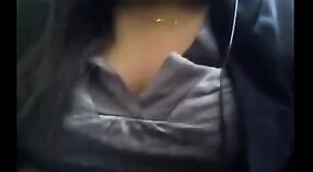 Indische Tante Große Brüste und Nackte Schönheit vor der Webcam 2 min 10 s