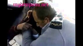Video de sexo indio amateur con un oficial de policía árabe 0 mín. 50 sec