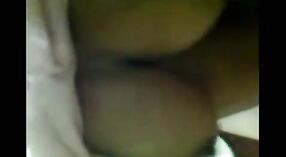 देसी चाची मीनू से पता चलता है बंद उसके बड़े स्तन और गधा में शौकिया अश्लील वीडियो 3 मिन 50 एसईसी