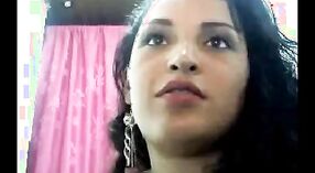 Индийские секс-видео с участием потрясающей Савиты, девушки по вызову 0 минута 0 сек