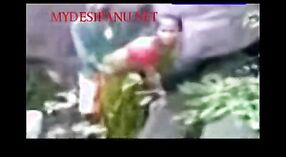 Vidéo de sexe indien mettant en vedette une andhra bhabi se faisant baiser en plein air 0 minute 30 sec