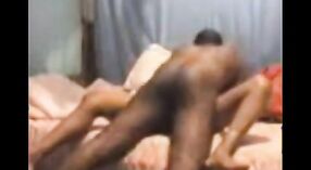 Indiase Porno video featuring een priester en een dame 37 min 40 sec