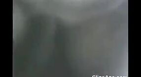 तरुण बंगाली दासी जिनू असलेले भारतीय अश्लील व्हिडिओ 4 मिन 20 सेकंद